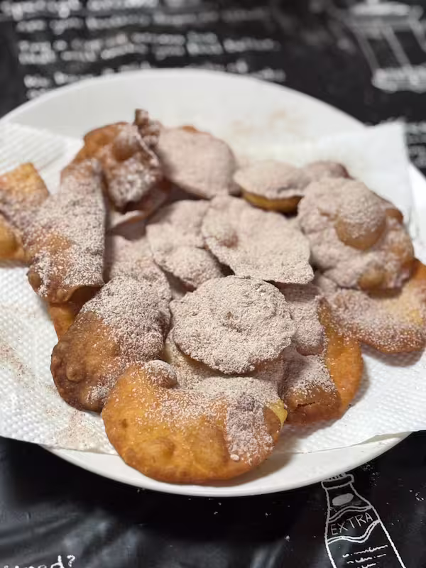 ガリシア風オレージャス｜伝統的な揚げ菓子・カーニバルの定番